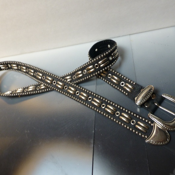 Ribco gold belt wear on the Hip HI FASHION - Picture 2 of 2